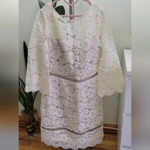 Vince Camuto Cream Lace Dress Size 4
